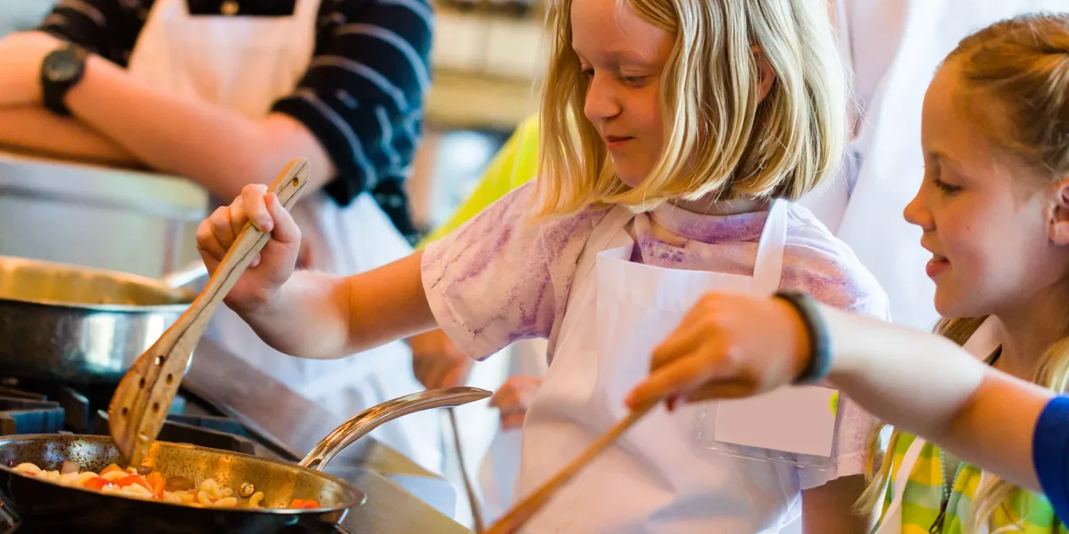 Holiday camp cook-along with kids